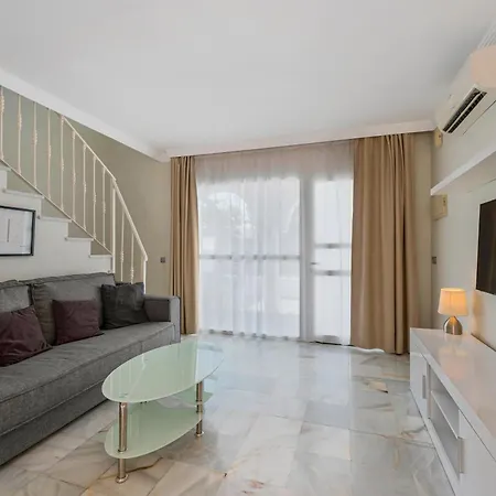 Casa Latifa Feriehus Marbella